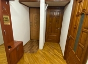 İcarəyə verilir 4 otaqlı 80 m2 köhnə tikili Yasamal r.