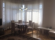 İcarəyə verilir 3 otaqlı 120 m2 yeni tikili Nizami m.