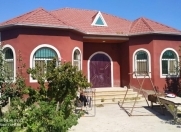 Satılır 4 otaqlı 160 m2 həyət evi Ramana