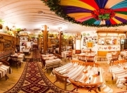 İcarəyə verilir 6 otaqlı 300 m2 obyekt 28 May m.