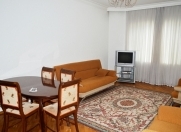 İcarəyə verilir 3 otaqlı 100 m2 yeni tikili Elmlər Akademiyası m.