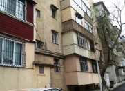 Satılır 2 otaqlı 45 m2 köhnə tikili Neftçilər m.