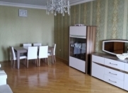 Satılır 2 otaqlı 84.5 m2 yeni tikili Xalqlar Dostluğu m.