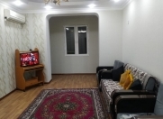 İcarəyə verilir 2 otaqlı 65 m2 köhnə tikili Elmlər Akademiyası m.