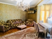 İcarəyə verilir 3 otaqlı 140 m2 yeni tikili 28 May m.