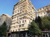 Satılır 3 otaqlı 60 m2 köhnə tikili Azadlıq prospekti m.