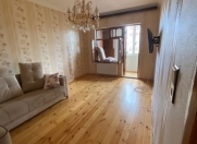 Satılır 3 otaqlı 85 m2 köhnə tikili Ayna Sultanova heykəli