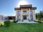 Satılır 7 otaqlı 300 m2 bağ evi Şüvəlan