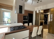 Satılır 5 otaqlı 186 m2 yeni tikili AGA Business Center