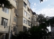 Satılır 1 otaqlı 30 m2 köhnə tikili Yasamal r.