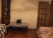 İcarəyə verilir 1 otaqlı 55 m2 köhnə tikili İnşaatçılar m.