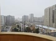 İcarəyə verilir 4 otaqlı 220 m2 yeni tikili Səbail r.