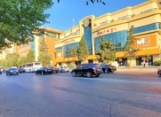 Satılır 3 otaqlı 60 m2 obyekt Gənclik m.