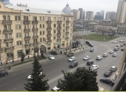 İcarəyə verilir 3 otaqlı 75 m2 köhnə tikili Qış parkı