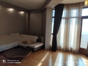 İcarəyə verilir 2 otaqlı 130 m2 yeni tikili 28 May m.