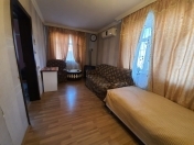 Satılır 8 otaqlı 200 m2 həyət evi Zabrat 2