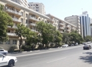 Satılır 4 otaqlı 90 m2 köhnə tikili Hüseyn Cavid parkı