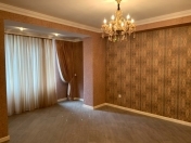 İcarəyə verilir 4 otaqlı 160 m2 köhnə tikili İçəri Şəhər m.