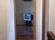 Satılır 3 otaqlı 60 m2 köhnə tikili Elit ticarət mərkəzi