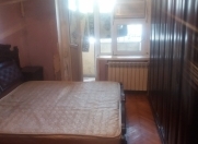 Satılır 3 otaqlı 70 m2 köhnə tikili Ukrayna dairəsi