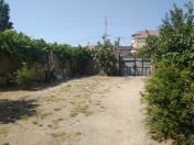 İcarəyə verilir 4 otaqlı 120 m2 həyət evi Qaraçuxur