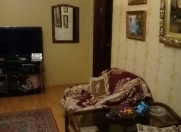 Satılır 2 otaqlı 43 m2 köhnə tikili Qara Qarayev m.