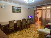 İcarəyə verilir 5 otaqlı 135 m2 köhnə tikili Montin