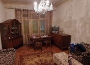 İcarəyə verilir 2 otaqlı 60 m2 köhnə tikili Axundov bağı