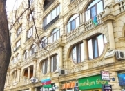 İcarəyə verilir 3 otaqlı 65 m2 ofis Nizami m.