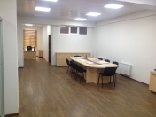 İcarəyə verilir 5 otaqlı 200 m2 ofis Nəsimi r.