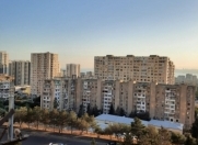 Satılır 3 otaqlı 70 m2 köhnə tikili Neapol dairəsi