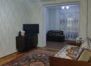 İcarəyə verilir 2 otaqlı 69 m2 köhnə tikili Yasamal r.