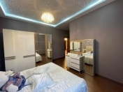 İcarəyə verilir 5 otaqlı 230 m2 həyət evi Mərdəkan
