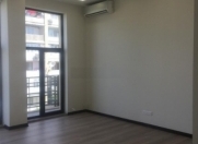 İcarəyə verilir 6 otaqlı 220 m2 ofis Nəsimi r.