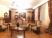 Satılır 6 otaqlı 300 m2 yeni tikili Elmlər Akademiyası m.