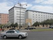 İcarəyə verilir 3 otaqlı 110 m2 yeni tikili İnşaatçılar m.