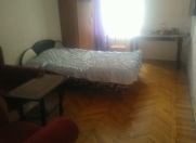 Satılır 1 otaqlı 30 m2 köhnə tikili 28 May m.