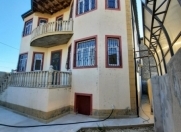 Satılır 7 otaqlı 200 m2 həyət evi Badamdar