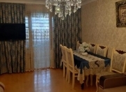 Satılır 2 otaqlı 40 m2 köhnə tikili Xalqlar Dostluğu m.