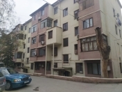 Satılır 2 otaqlı 45 m2 köhnə tikili Zərifə Əliyeva adına park