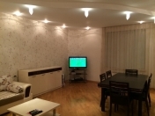 İcarəyə verilir 2 otaqlı 85 m2 yeni tikili 9 mkr