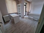 İcarəyə verilir 3 otaqlı 80 m2 ofis Metropark