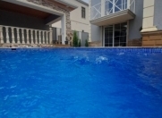 Satılır 4 otaqlı 240 m2 bağ evi Azadlıq meydanı