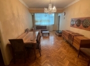 İcarəyə verilir 4 otaqlı 80 m2 köhnə tikili Gənclik m.