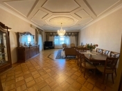 Satılır 4 otaqlı 230 m2 yeni tikili Hüseyn Cavid parkı