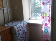 İcarəyə verilir 3 otaqlı 70 m2 köhnə tikili İnşaatçılar m.