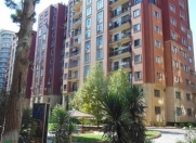 Satılır 5 otaqlı 240 m2 yeni tikili Gənclik m.