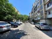 Satılır 3 otaqlı 80 m2 köhnə tikili İncəsənət və Mədəniyyət Un.