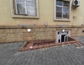 Satılır 2 otaqlı 80 m2 obyekt Şah İsmayıl Xətai m.