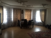 Satılır 2 otaqlı 360 m2 həyət evi Ramana